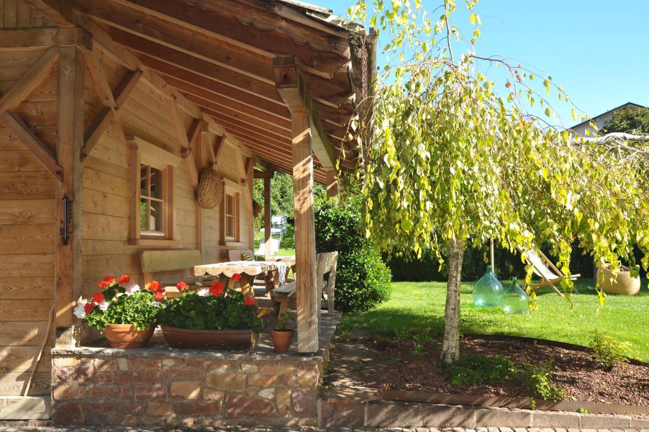 モンターニャ Schiessstandhof Bed & Breakfast エクステリア 写真